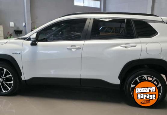 Autos - Toyota Corolla Cross Seg Hbrida 2023 Electrico / Hibrido 9000Km - En Venta