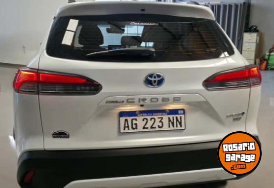 Autos - Toyota Corolla Cross Seg Hbrida 2023 Electrico / Hibrido 9000Km - En Venta