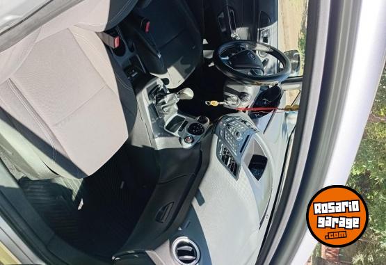 Autos - Ford Fiesta kinetic se 2015 Nafta 165000Km - En Venta