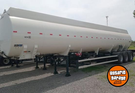 Camiones y Grúas - 2025 RANDON tanque Monocisterna - En Venta