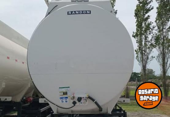 Camiones y Grúas - 2025 RANDON tanque Monocisterna - En Venta