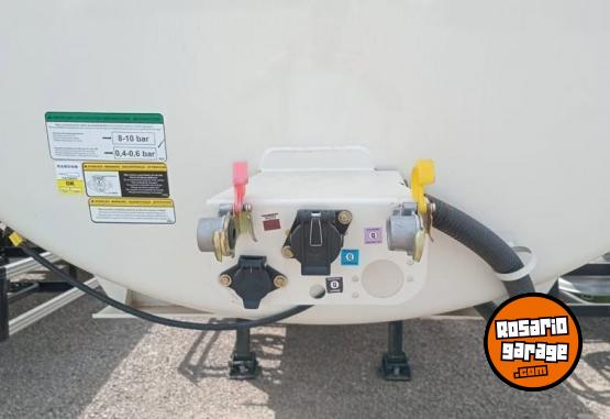 Camiones y Grúas - 2025 RANDON tanque Monocisterna - En Venta