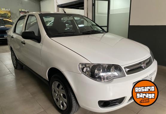 Autos - Fiat Siena 2013 GNC 140000Km - En Venta