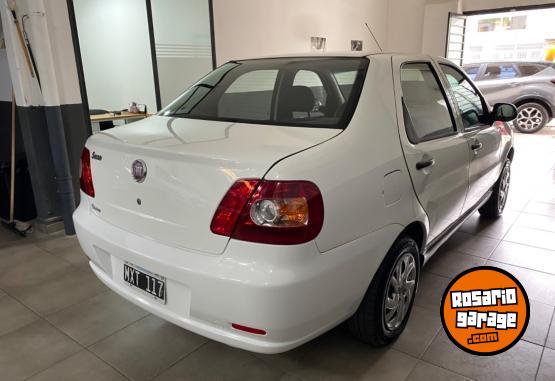 Autos - Fiat Siena 2013 GNC 140000Km - En Venta