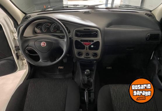 Autos - Fiat Siena 2013 GNC 140000Km - En Venta