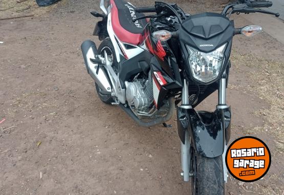 Motos - Honda Cb 250 2018 Nafta 11000Km - En Venta