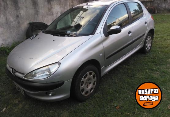 Autos - Peugeot 206 2005 Nafta 142000Km - En Venta