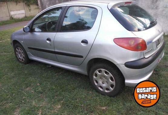 Autos - Peugeot 206 2005 Nafta 142000Km - En Venta