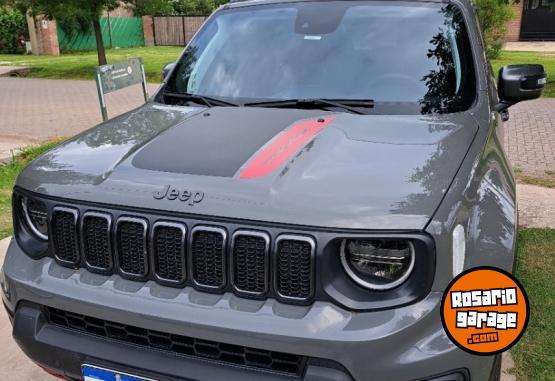 Camionetas - Jeep RENEGADE TRAILHAWK 2023 Nafta 27000Km - En Venta