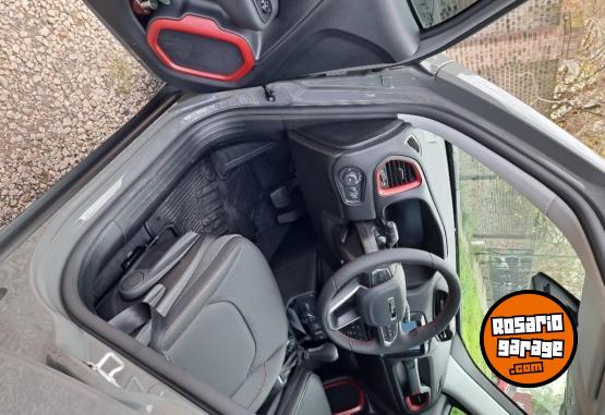 Camionetas - Jeep RENEGADE TRAILHAWK 2023 Nafta 27000Km - En Venta