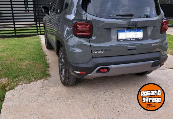 Camionetas - Jeep RENEGADE TRAILHAWK 2023 Nafta 27000Km - En Venta