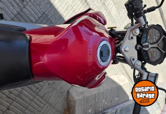 Motos - Suzuki 125 2024 Nafta 7000Km - En Venta