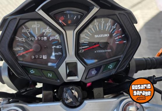 Motos - Suzuki 125 2024 Nafta 7000Km - En Venta