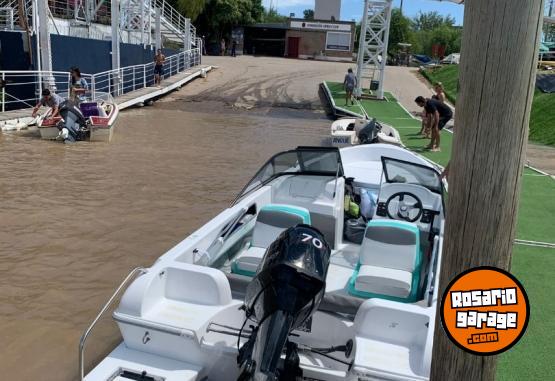 Embarcaciones - Lancha Nativo 590 Open con motor 70hp 2T, 2021, impecable - En Venta
