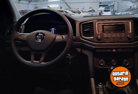 Camionetas - Volkswagen AMAROK TRENDLINE 4X2 2023 Diesel 33000Km - En Venta