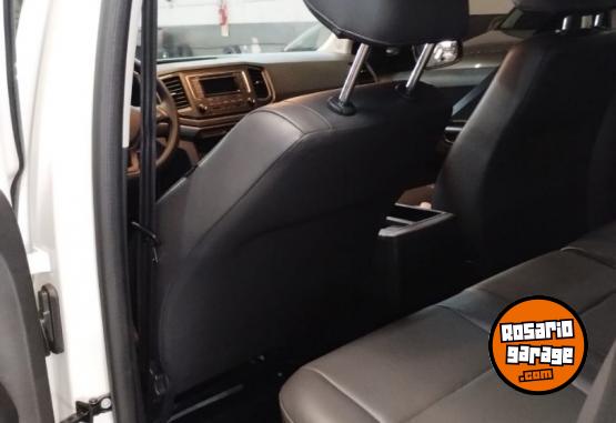 Camionetas - Volkswagen AMAROK TRENDLINE 4X2 2023 Diesel 33000Km - En Venta