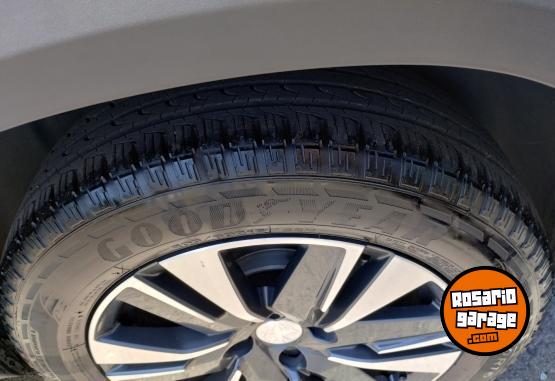 Autos - Peugeot 2008 feline 1.6 no thp 2021 Nafta 19000Km - En Venta