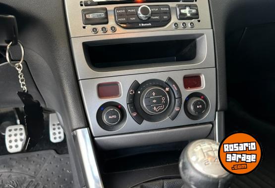 Autos - Peugeot 308 FELINE 2.0 NAFTA 2015 Nafta 84617Km - En Venta