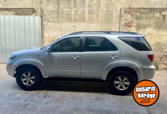 Camionetas - Toyota Sw4 Srv 4x4 2005 Diesel 359500Km - En Venta