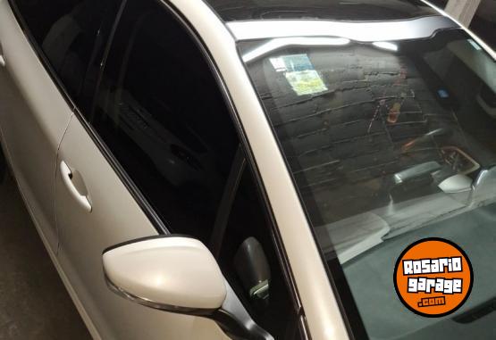 Autos - Peugeot 208 2017 Nafta 94000Km - En Venta