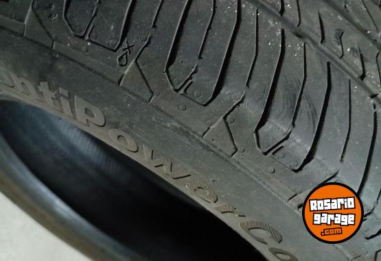 Accesorios para Autos - Vendo cubierta Continental 185 60 R15 - En Venta