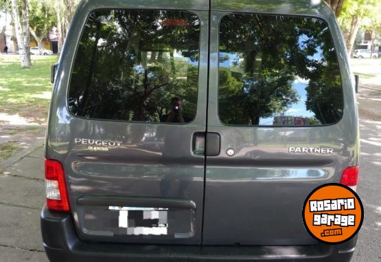 Utilitarios - Peugeot Partner furgón 2013 Nafta 130000Km - En Venta