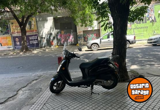Motos - SYM FIDDLE II 2021 Nafta 20500Km - En Venta