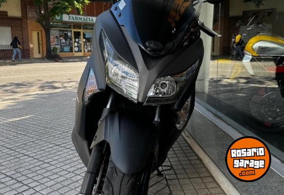 Motos - Kymco XTOWN 250 2024 Nafta 6600Km - En Venta