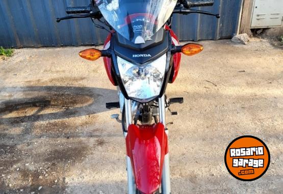 Motos - Honda CG Titan New 150 2015 Nafta 45000Km - En Venta