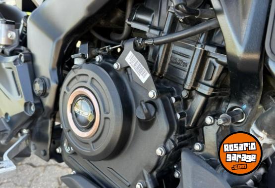 Motos - Bajaj dominar 400 2024 Nafta 9000Km - En Venta