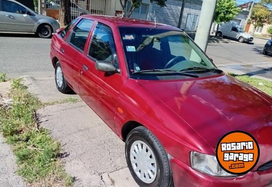 Autos - Ford 4 puertas escort 1999 Diesel 300000Km - En Venta