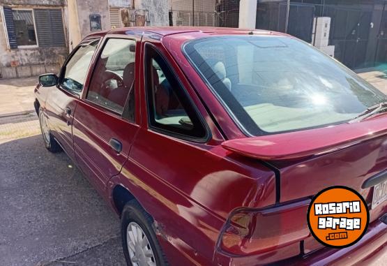 Autos - Ford 4 puertas escort 1999 Diesel 300000Km - En Venta