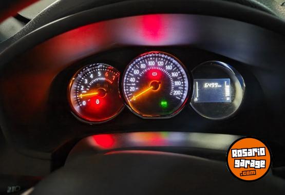 Autos - Renault Sandero PH2 LIfe 2022 Nafta 6500Km - En Venta