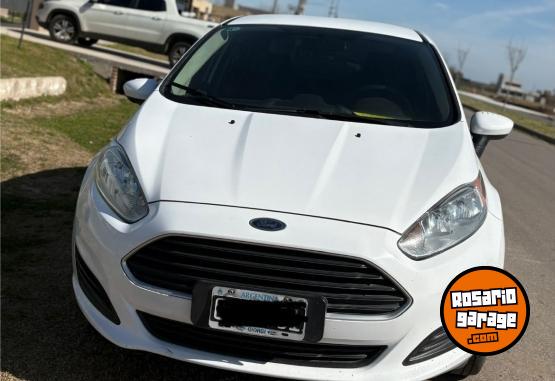 Autos - Ford Fiesta kinetic 2014 GNC 95000Km - En Venta
