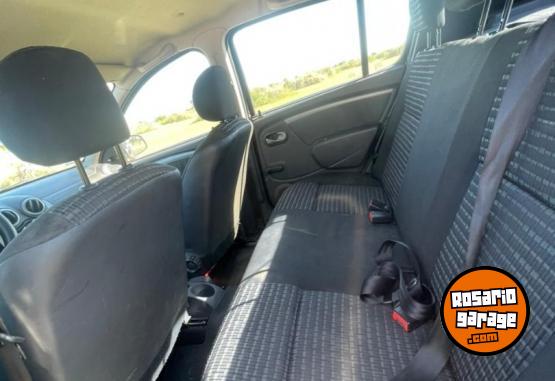 Autos - Renault SANDERO PH2 CONF. 1.6 16V 2012 Nafta 208000Km - En Venta