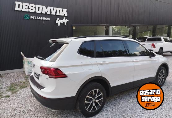 Camionetas - Volkswagen TIGUAN AT 7 ASIENTOS 2019 Nafta 80000Km - En Venta
