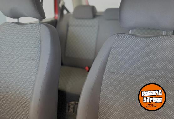 Autos - Volkswagen SURAN CONFORTLINE 1.6 2015 Nafta 86500Km - En Venta