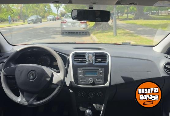 Autos - Renault Sandero 2017 Nafta 105400Km - En Venta