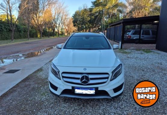 Camionetas - Mercedes Benz GLA 250 AMG 4MATIC 2017 Nafta 100000Km - En Venta