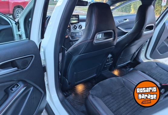 Camionetas - Mercedes Benz GLA 250 AMG 4MATIC 2017 Nafta 100000Km - En Venta