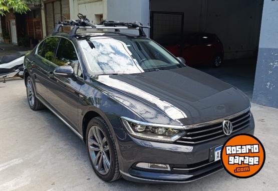 Autos - Volkswagen Passat highline dsg 2018 Nafta 155000Km - En Venta