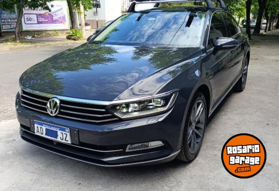 Autos - Volkswagen Passat highline dsg 2018 Nafta 155000Km - En Venta