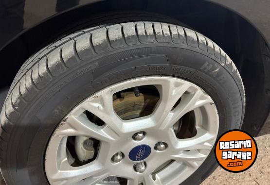 Autos - Ford Ka SEL 1.5 4 Cilindros 2016 Nafta 110000Km - En Venta