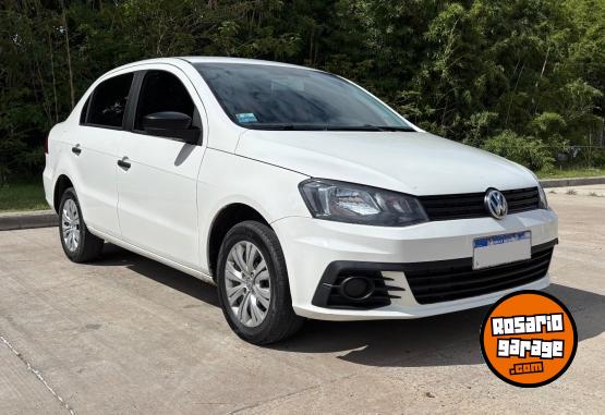 Autos - Volkswagen Voyage 2016 Nafta 124000Km - En Venta