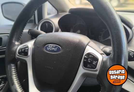 Autos - Ford Fiesta 2014 Nafta 150000Km - En Venta