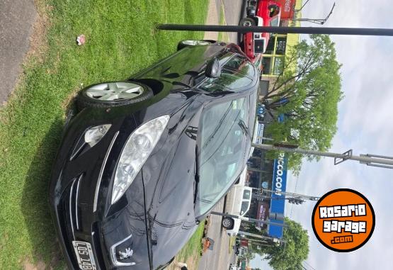 Autos - Peugeot 408 2012 Nafta 194000Km - En Venta