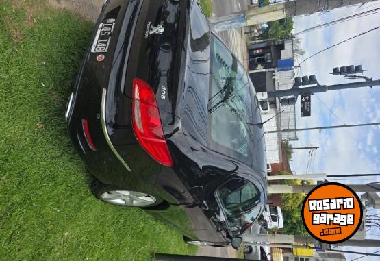 Autos - Peugeot 408 2012 Nafta 194000Km - En Venta