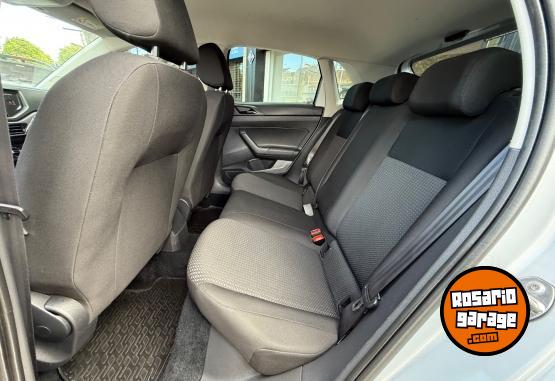 Autos - Volkswagen Polo 2021 Nafta 64000Km - En Venta