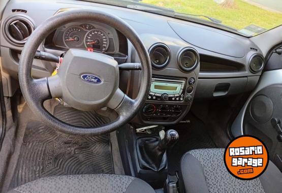 Autos - Ford Ka 2012 GNC 142000Km - En Venta