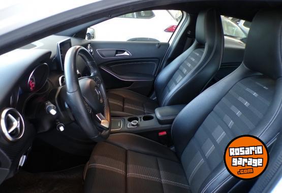 Autos - Mercedes Benz a200 2018 Nafta 62000Km - En Venta